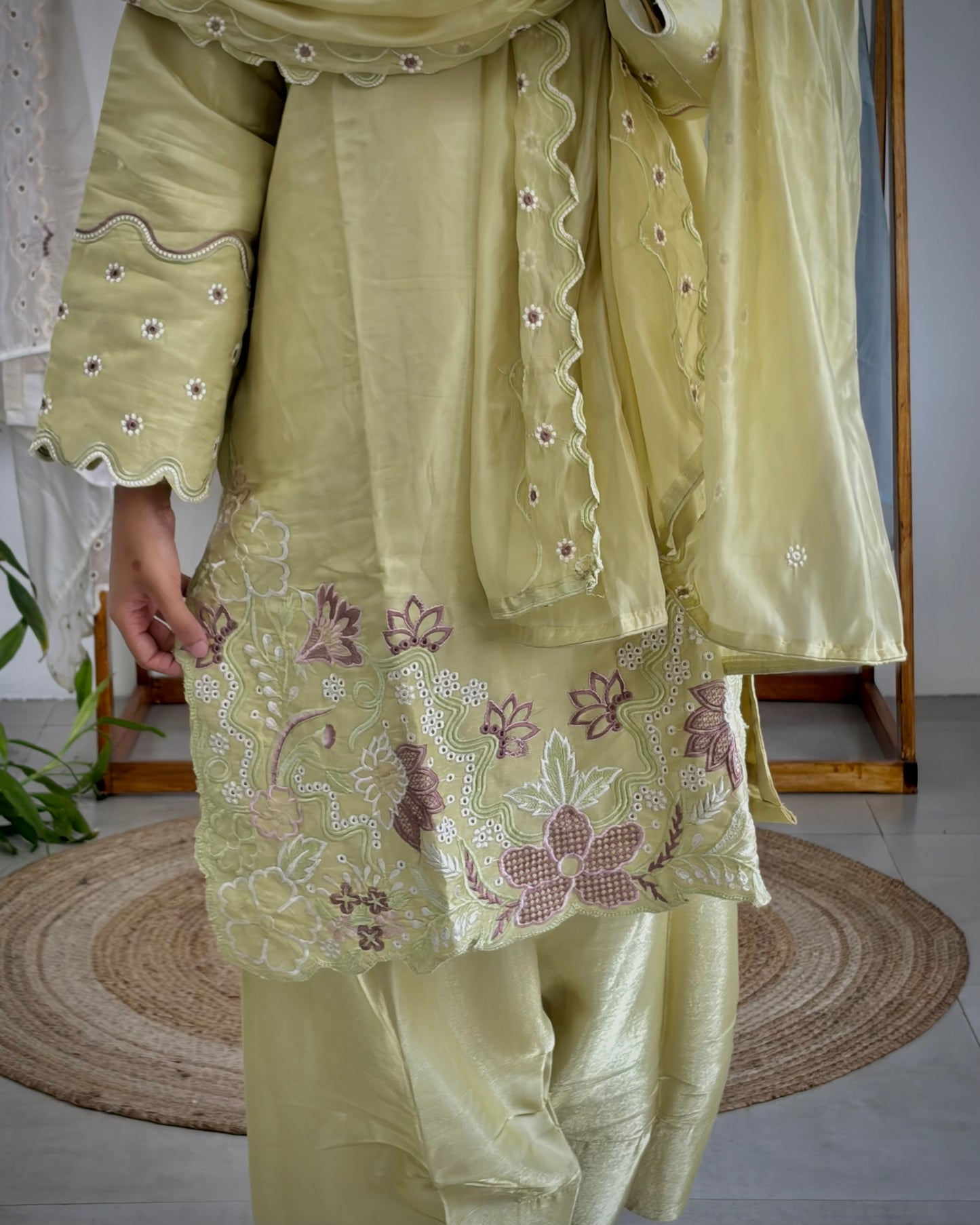 Pakistani party wear salwar