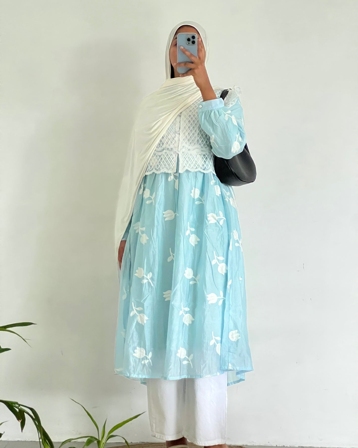 Lightblue & white floral machine embroidery dress with lace