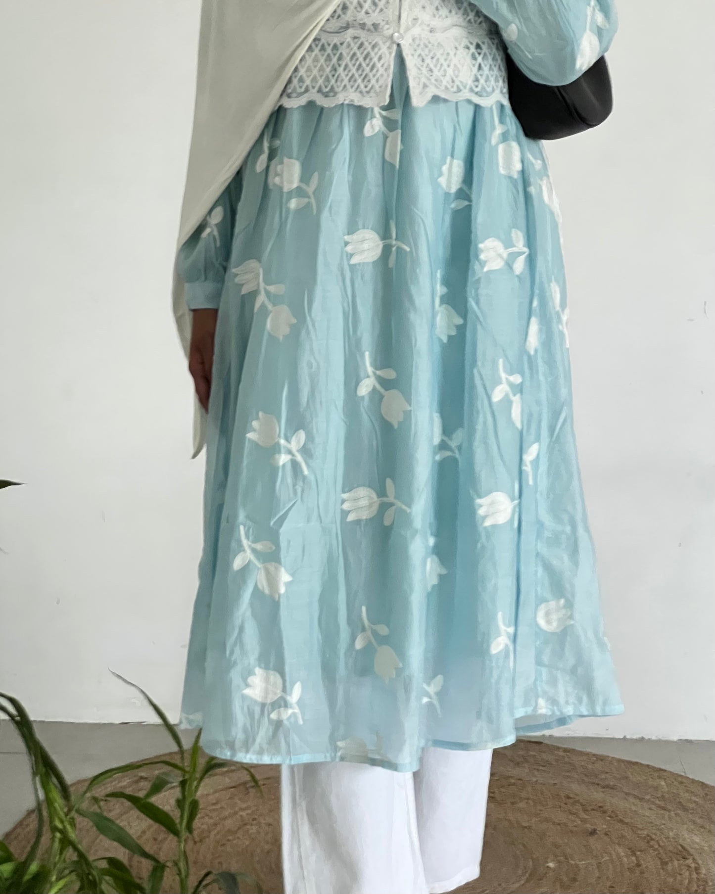 Lightblue & white floral machine embroidery dress with lace