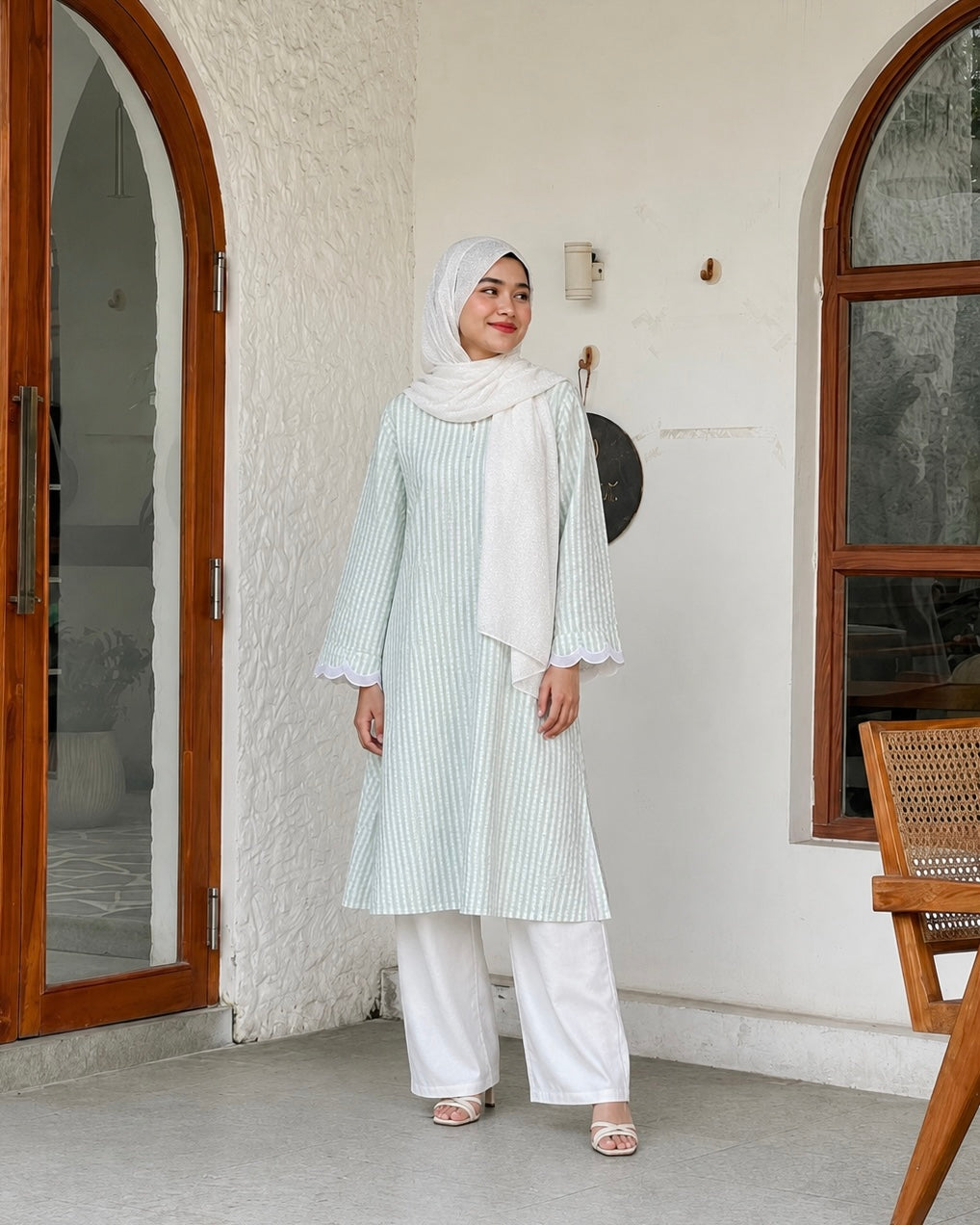 Modest wear top