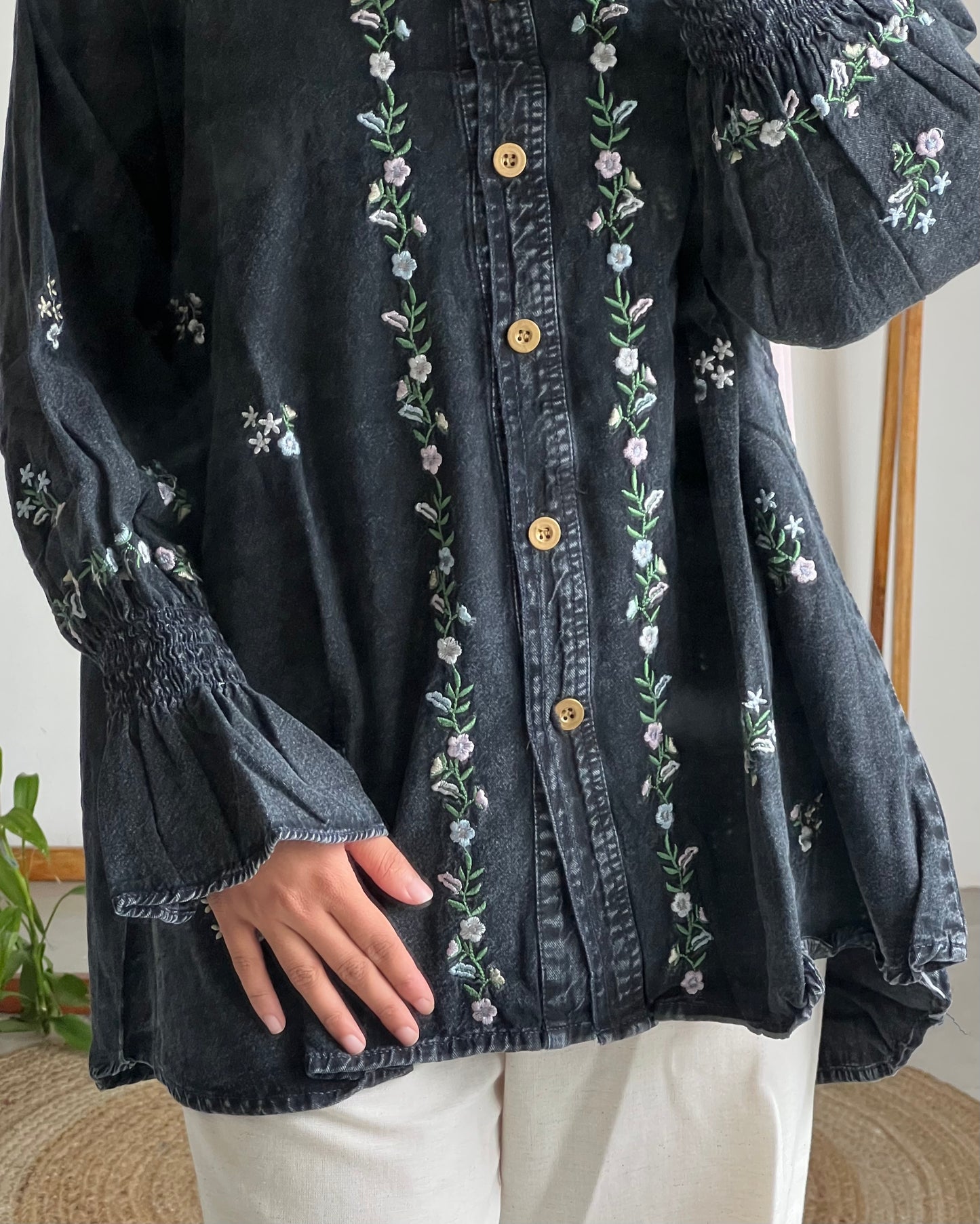 Modesty denim embroidery top