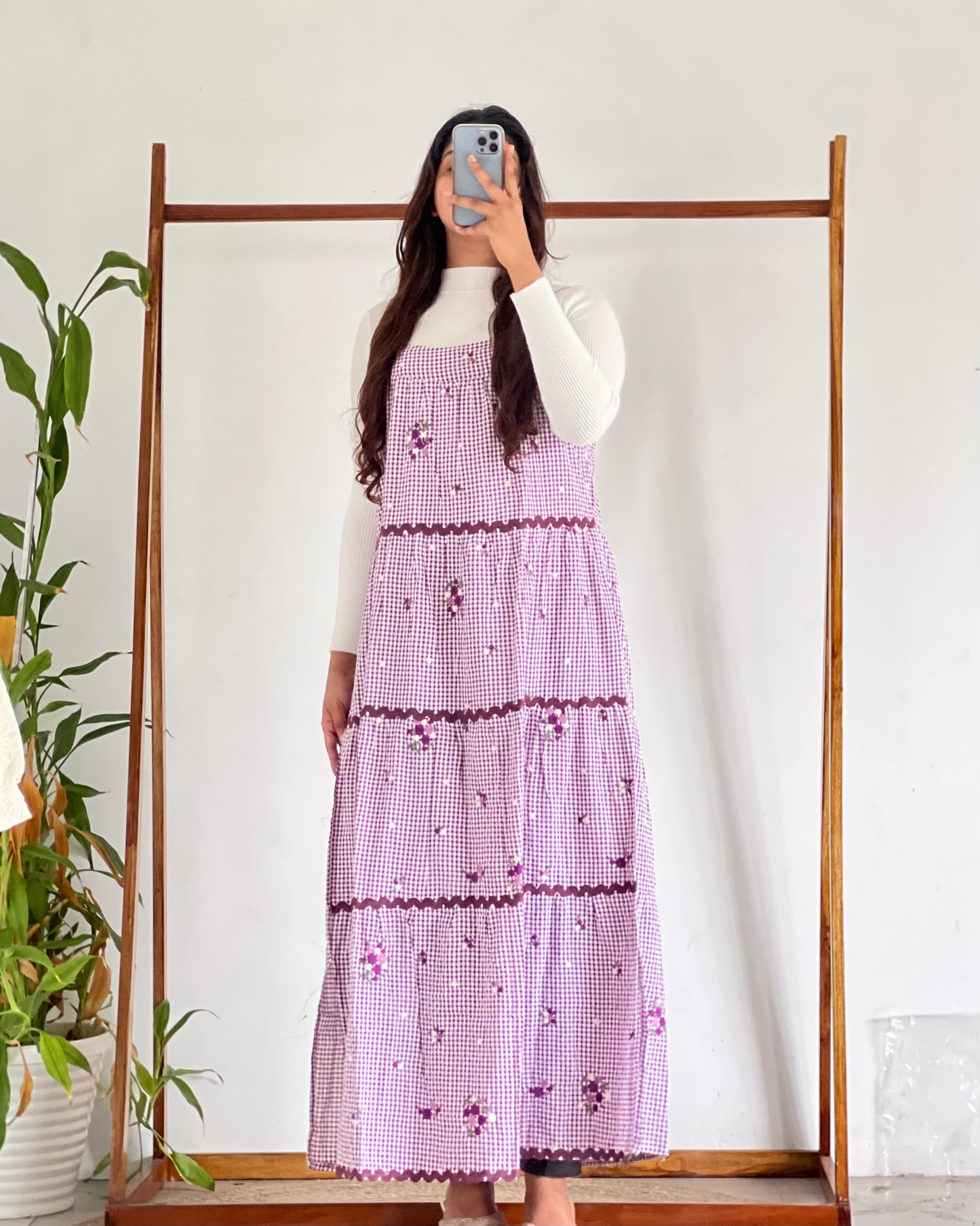Imported pinafore with inner